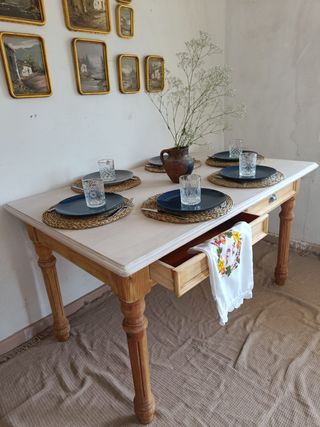 Mesa mueble conoda