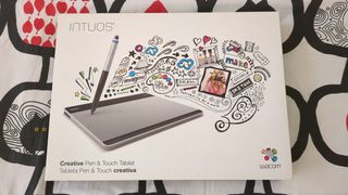 Wacom Intuos Creative Pen & Touch Tablet (Pequeña)