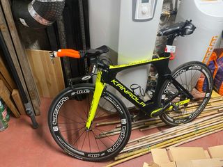 Bicicleta Kanaola de triatlón