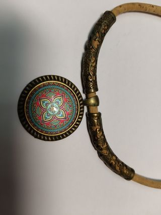 Collar de corcho