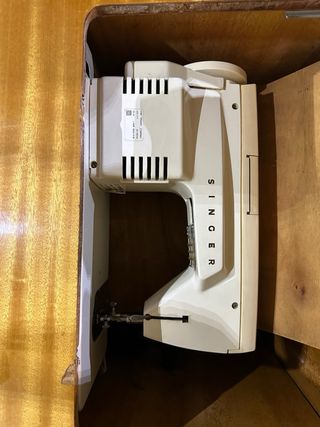 Maquina de coser SINGER 368