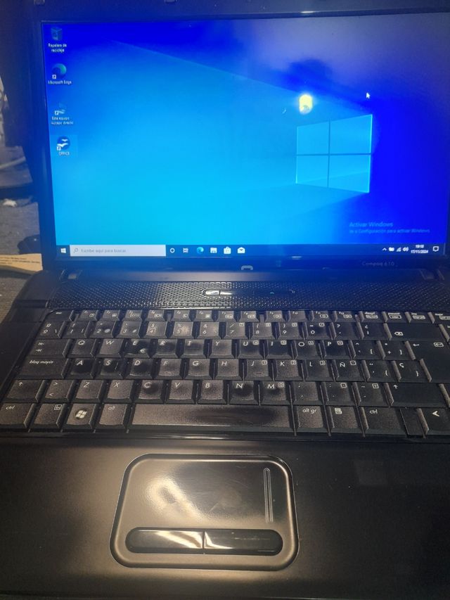 Vendo un laptop Compaq610 con Windows 10