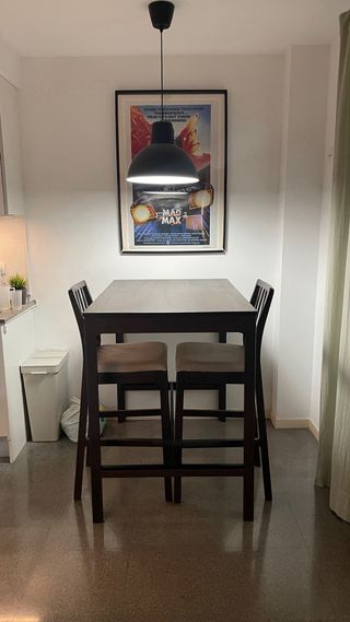 Mesa alta EKEDALEN + 2 Taburetes altos EKEDALEN