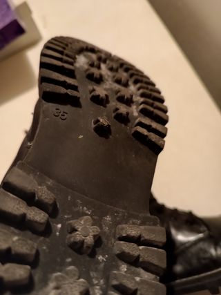 Stivali neri misura 35