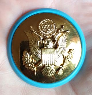 Lote insignias militares varios países (2)