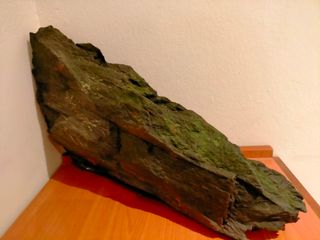 Piedra grande para acuario