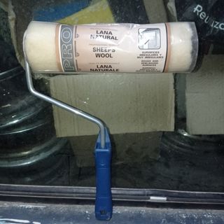 Rodillo pintar fachadas