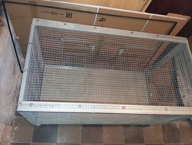 Jaula metálica nueva a estrenar