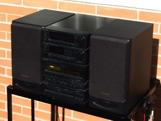 2 Altavoces de tres vías marca Panasonic