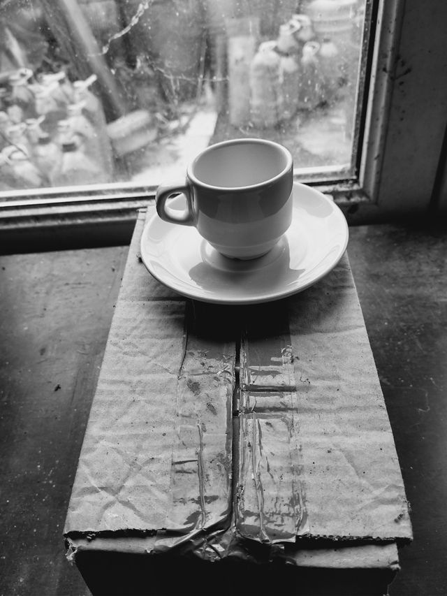 Platos y tazas de cafe