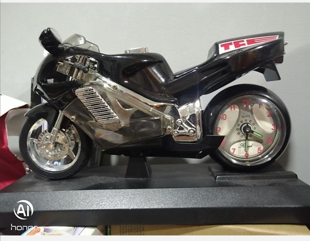 Orologi diversi da regalare