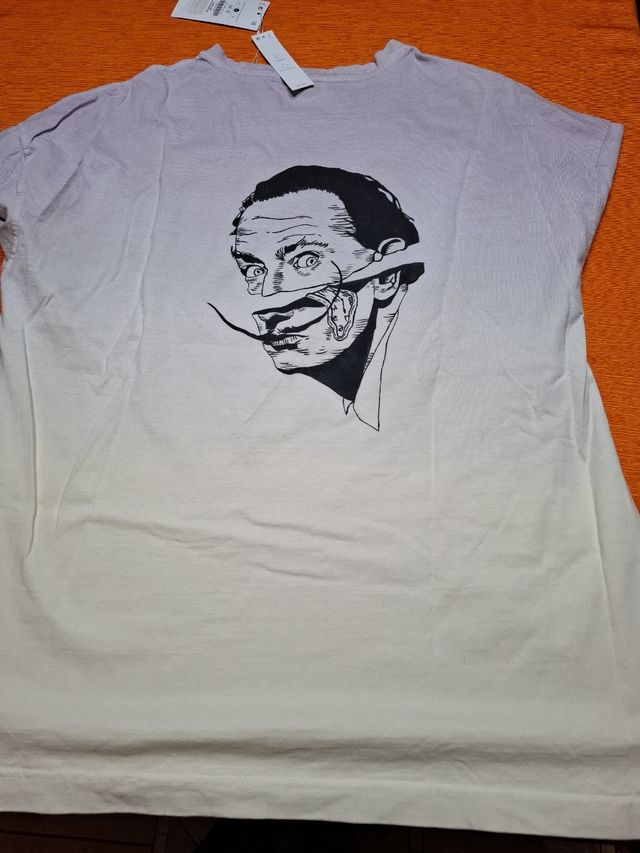 Maglia con disegno DALI'