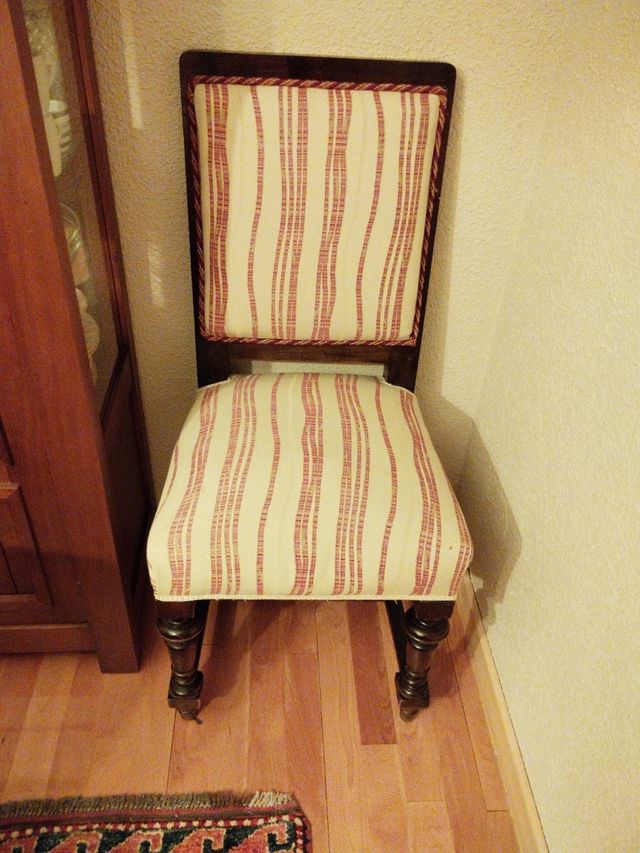 Sedie imbottite classiche. Offerta in confezioni da 4 o 6