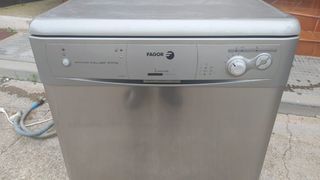 Cesta inferior de lavavajillas