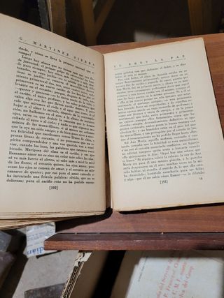 Libro religioso antiguo