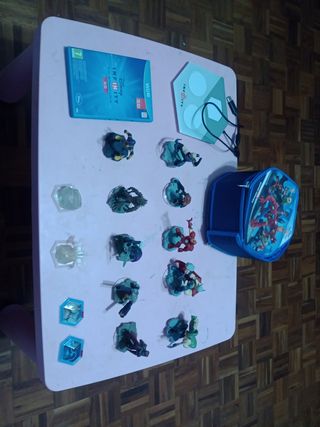 DISNEY INFINITY 2.0 + 10 FIGURAS + DISCO