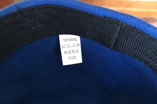 Cappello in lana bluette tipo fantino