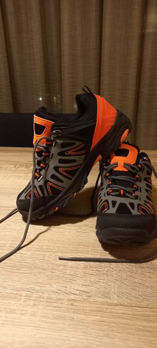 Zapatillas montaña niño Titan Low Mountain PRO T37