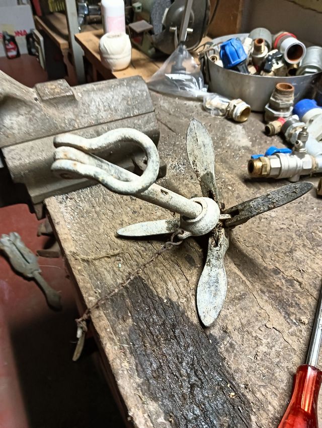 Ancora per imbarcazione