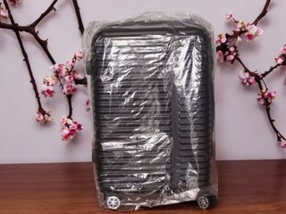 Maleta Cabina d Mano Pequeña 8 kgs Nueva Negra 20€