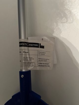 Pinza multiuso con calamita