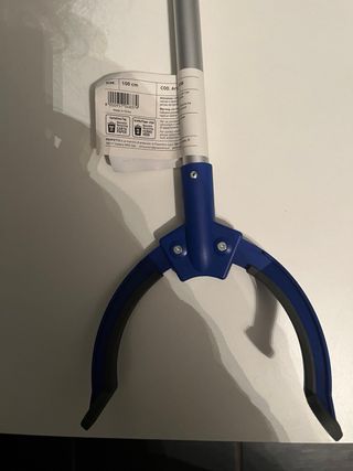 Pinza multiuso con calamita