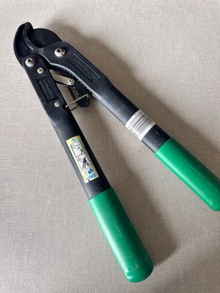 Tijeras poda pequeñas