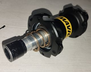 Buje Mavic Infinity con 24 radios