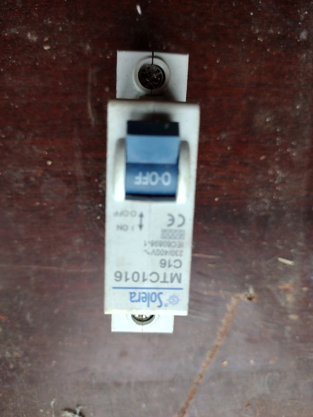 3 llaves de la luz y un diferencial