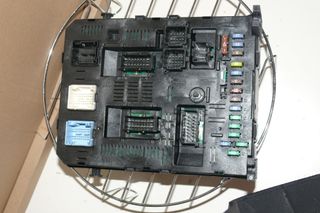 Caixa Fusíveis PEUGEOT 607 Ref 9663510280