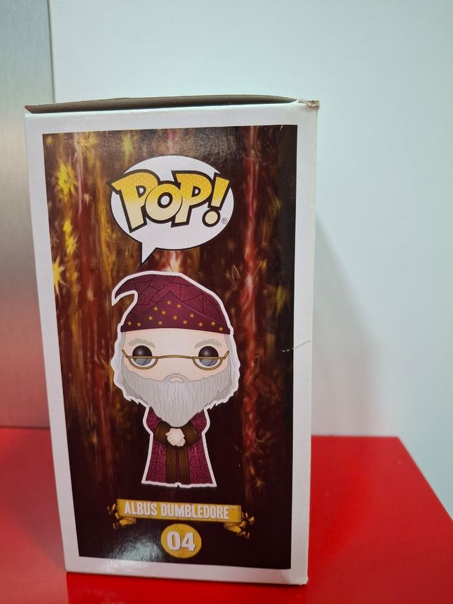 ALBUS DUMBLEDORE FUNKO POP 04