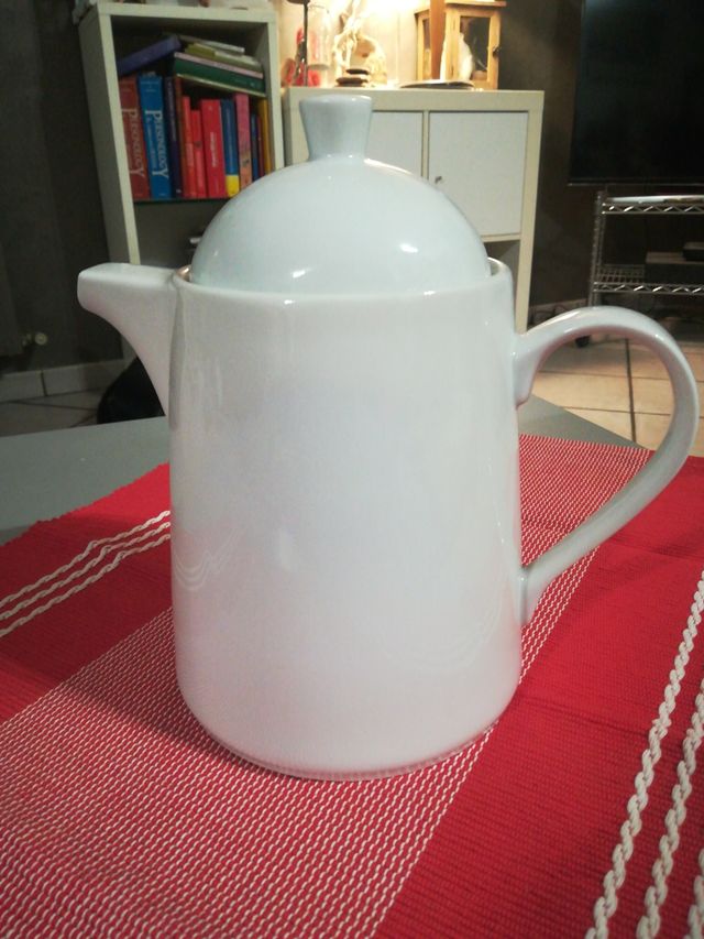 Teiera ceramica bianca