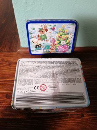 Scatola di latta carillon Christmas vintage