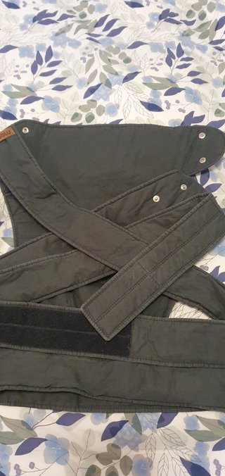 Mochila portabebé.