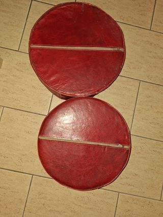 Puff piel roja burdeos