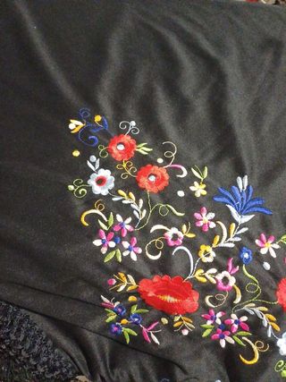 Manto manila color negro