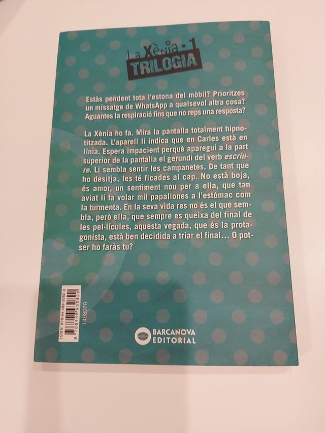 Xenia, tens un WhatsApp