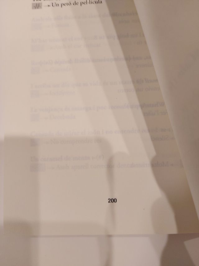 Xenia, tens un WhatsApp