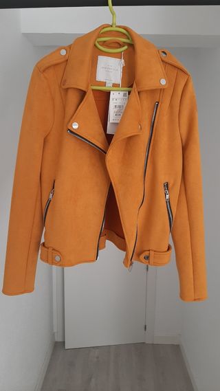 Cazadora motera de ante