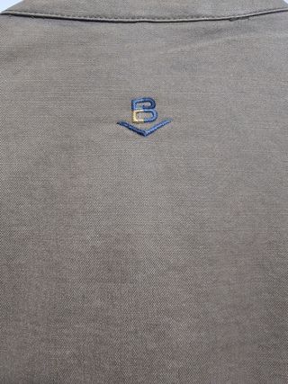 Chaqueta marca Boston, estilo militar