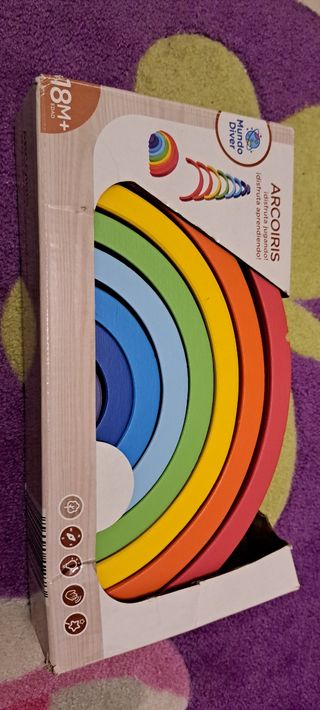 Juego arcoiris de madera