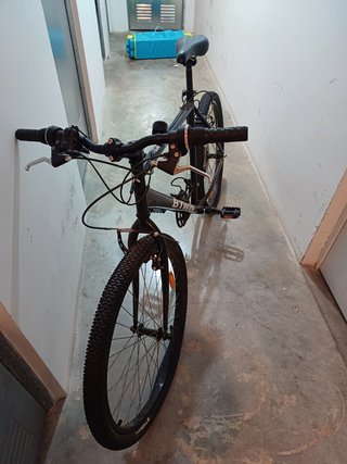Bicicleta de montaña btwin rock rider 300