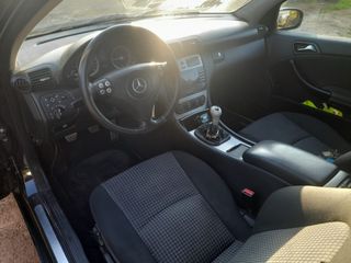 Mercedes-Benz Clase C 2005
