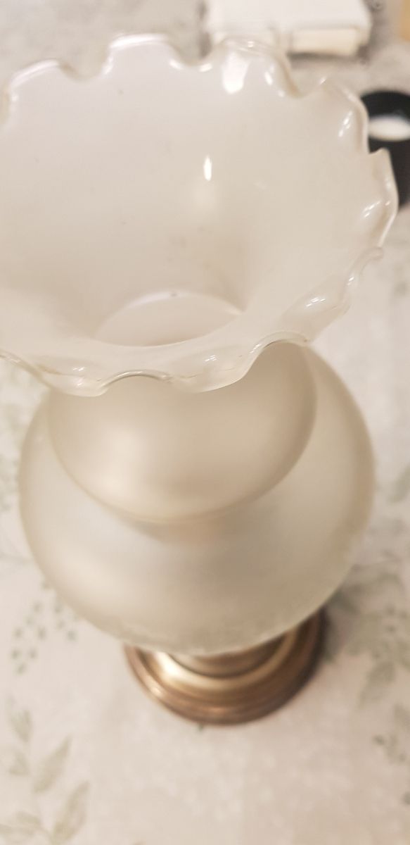 Lámpara de sobremesa años 80 en perfecto estado