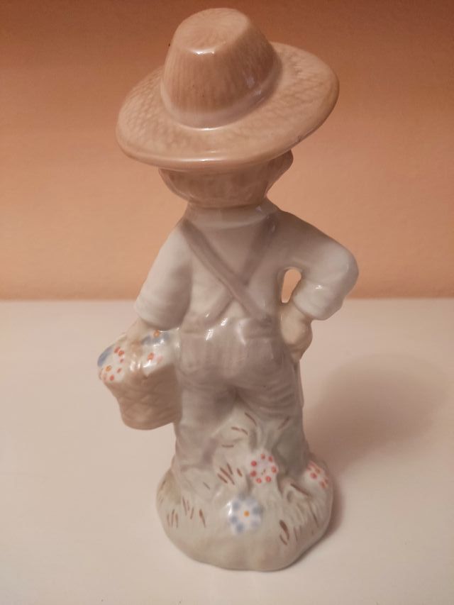 Jardinerito de porcelana marca: Sanbo 20 x 8 x 7cm