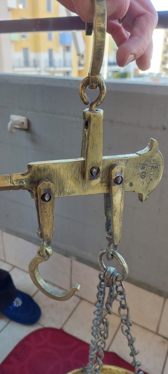 Antica bilancia da fruttivendolo