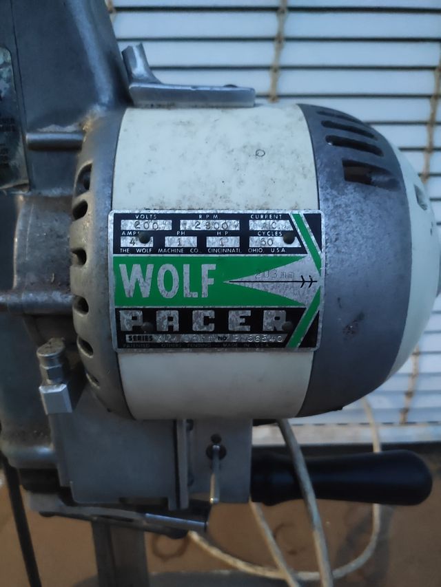 Cortadora de Tela Profesional Wolf Pacer