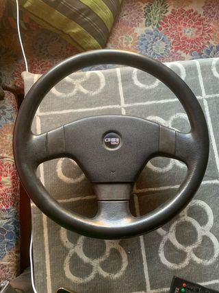 Volante kadett gsi 16