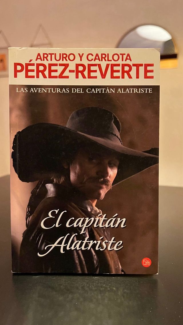 El capitan Alatriste (Narrativa) (Spanish Edition)