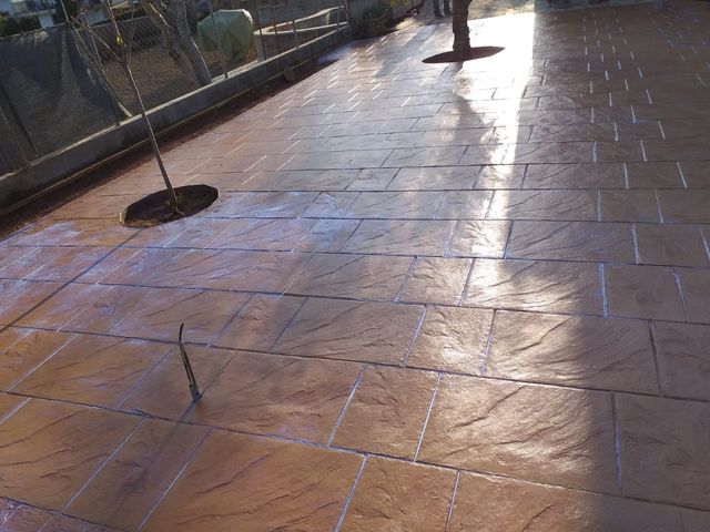 Fachada de vertical impreso y hormigón